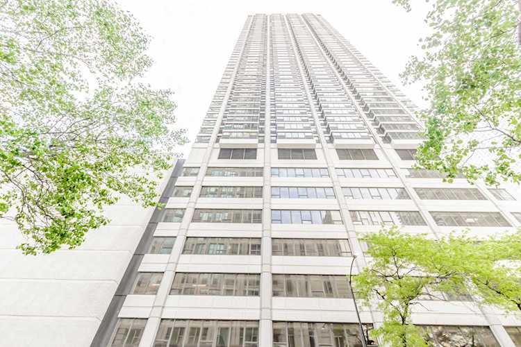 30 E Huron St #5107 Chicago, IL 60611