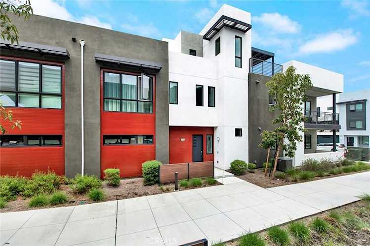 132 Waypoint Tustin, CA 92782 | MLS IV23071054 Photo 1