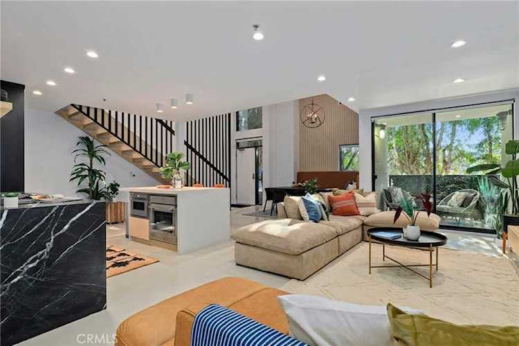 700 Main St #4 Venice, CA 90291