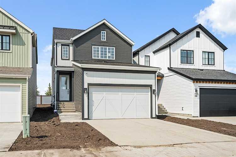34 Lavender Dr SE Calgary, AB T3S0C4