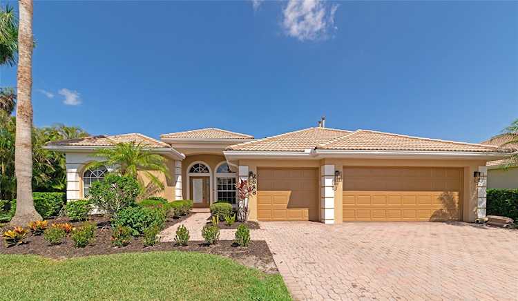 2888 Grazeland Dr Sarasota, FL 34240
