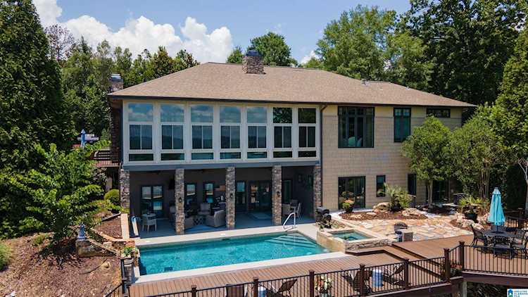 185 Eastland Drive Lincoln, AL 35096