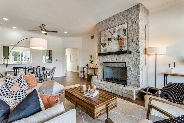 411 Seawind Lakeway, TX 78734