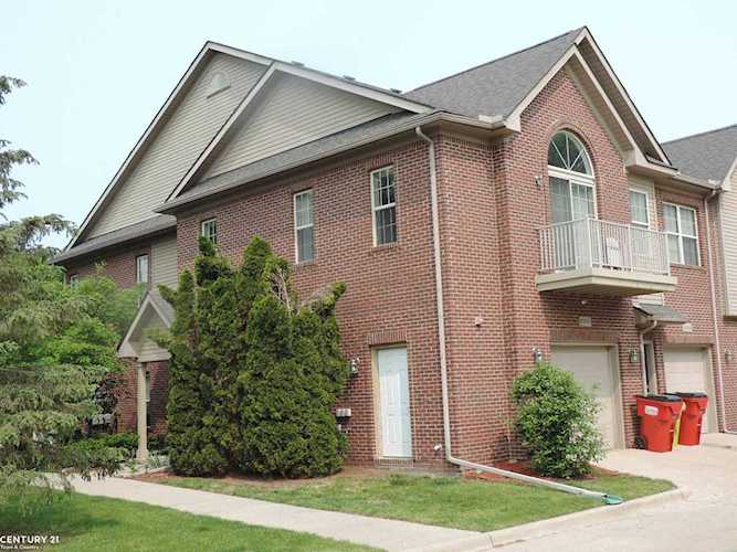 48848 Amanda Ln Shelby Twp, MI 48317