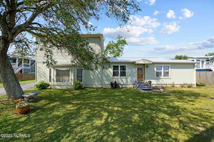 504 Atlanta Avenue Carolina Beach, NC 28428