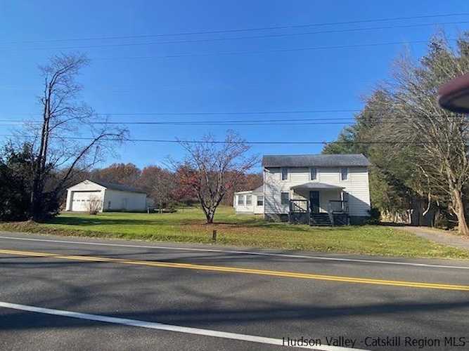 33 S Putt Corners Rd New Paltz, NY 12561