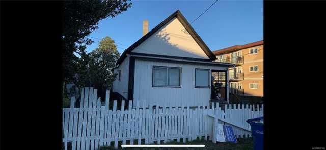 674 Farquhar St Nanaimo, BC V9R 2E5