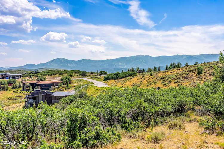 7923 N Sunrise Loop Park City, UT 84098