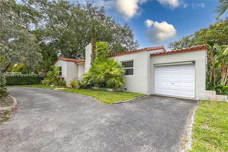 102 NE 103rd St Miami Shores, FL 33138
