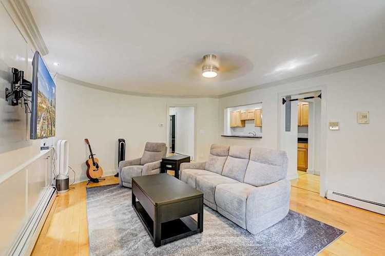 487 Massachusetts Ave #1 Boston, MA 02118