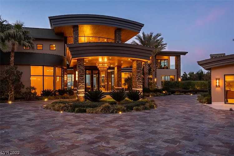 761 Dragon Ridge Dr Henderson, NV 89012