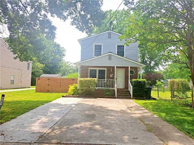 387 Catalpa Ave Hampton, VA 23661