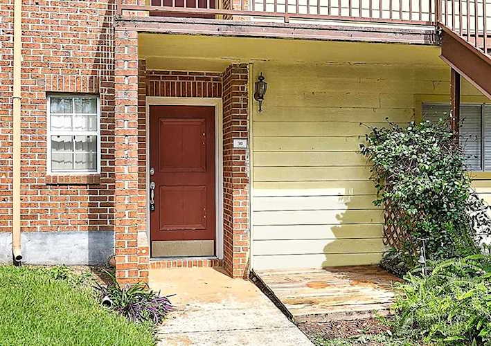 2731 S Blairstone Rd Tallahassee, FL 32301 in Residences At Whispering Pines Photo 1