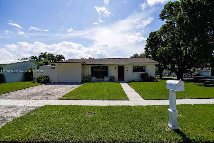5101 SW 101st Ter Cooper City, FL 33328