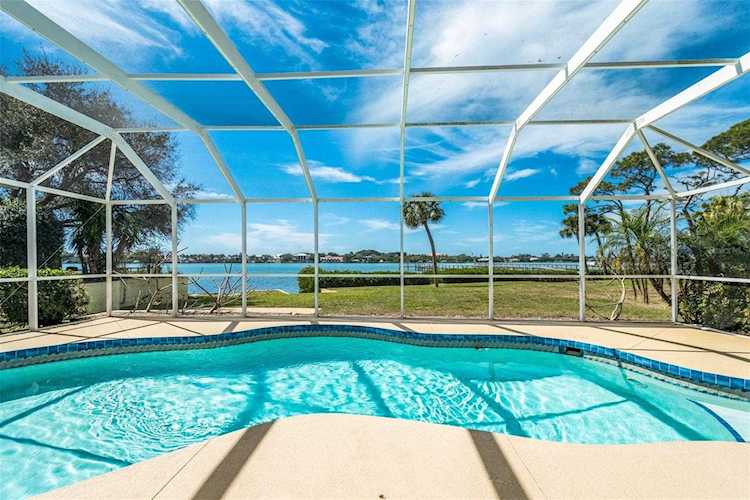 2305 Bayshore Rd Nokomis, FL 34275