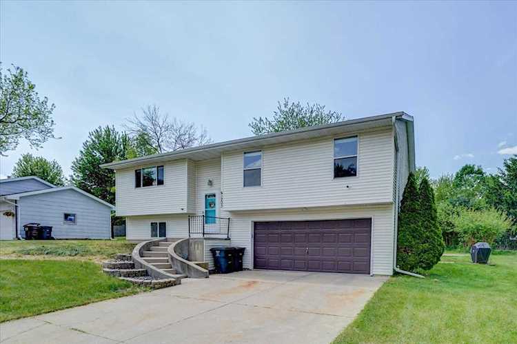 1203 Tifwood Dr Jefferson, WI 53549