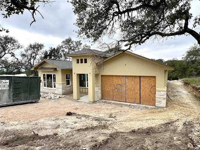 3000 Newton DR Lago Vista, TX 78645