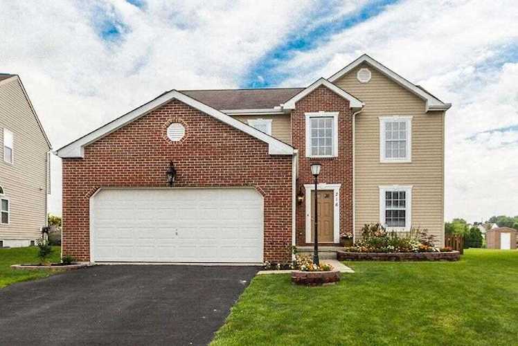 216 Autumn Leaves Way Johnstown, OH 43031