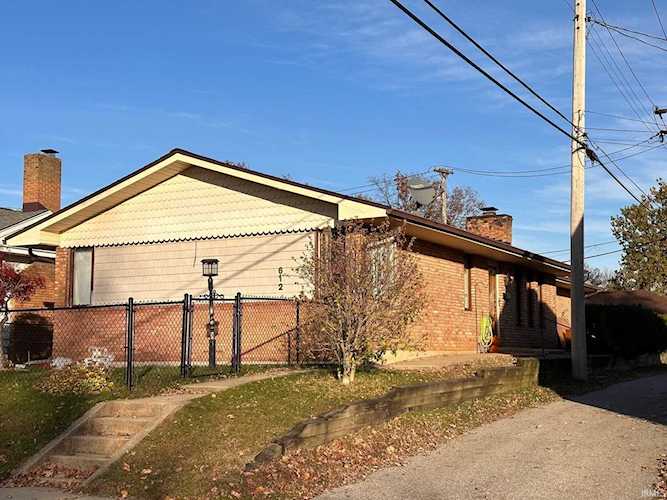 612 Gernhart Avenue Mishawaka, IN 46544