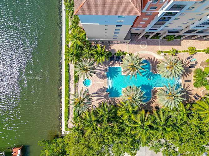 17150 N Bay Rd #2412 Sunny Isles Beach, FL 33160