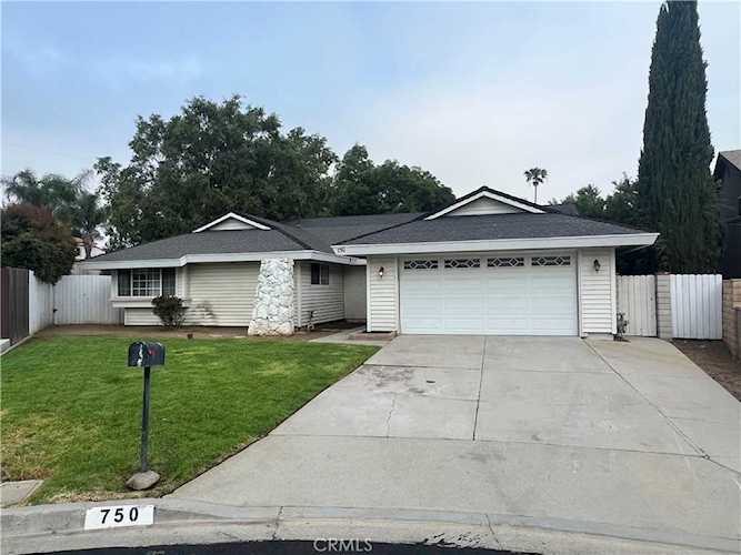 750 Saint Andrews Ct Corona, CA 92882 | MLS OC23089755 Photo 1