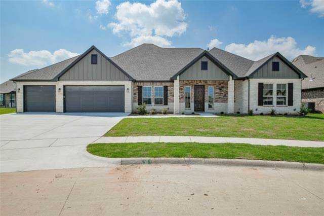 1042 Mickelson Drive Granbury, TX 76048