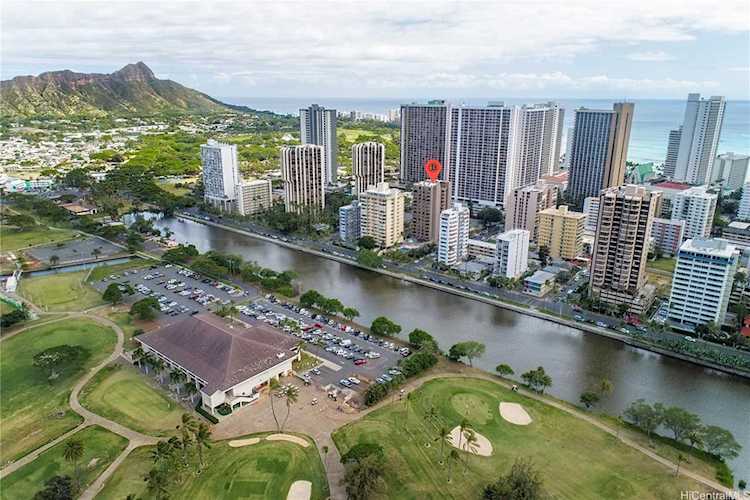 311 Ohua Avenue #PH3 Honolulu, HI 96815