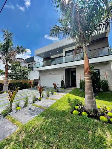536 NE 8th Ave Fort Lauderdale, FL 33301