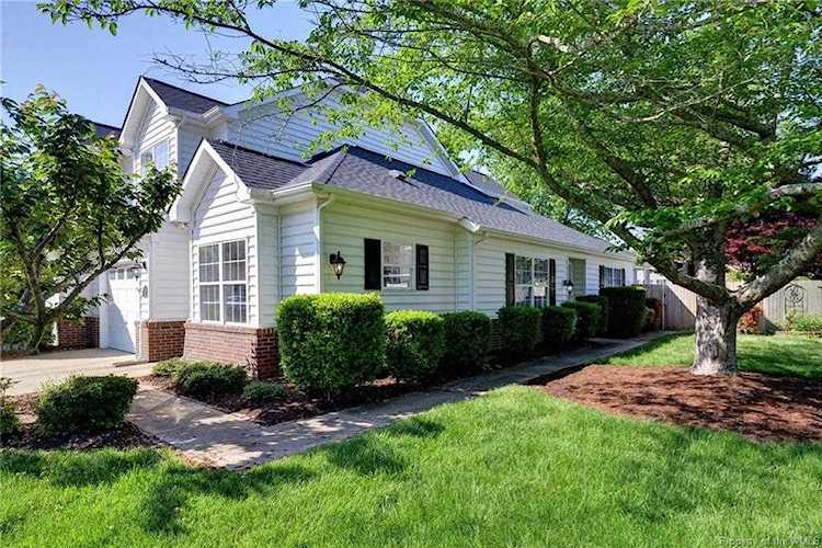 221 Wingate Dr Williamsburg, VA 23185