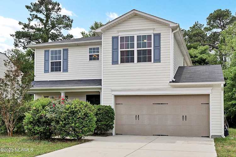 504 Hazelwood Drive Holly Ridge, NC 28445