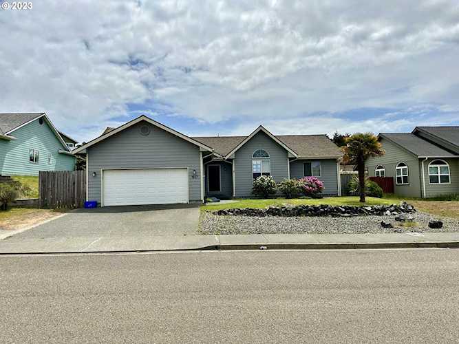1937 Channel ST North Bend, OR 97459