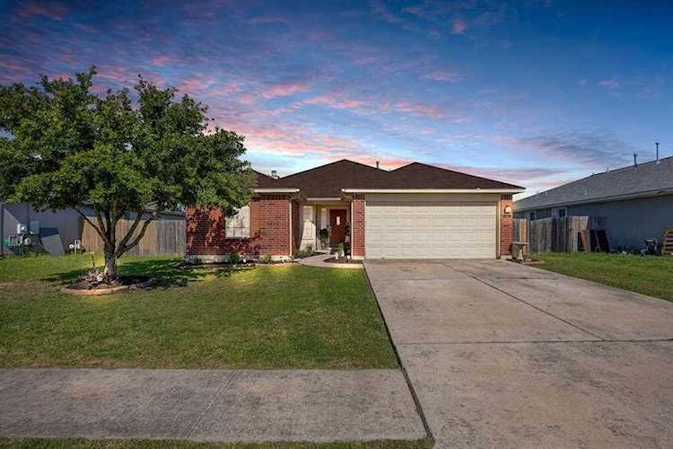 323 Mitchell DR Hutto, TX 78634