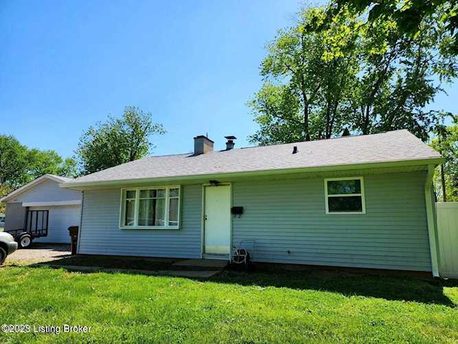 237 Flamingo Dr Louisville, KY 40218