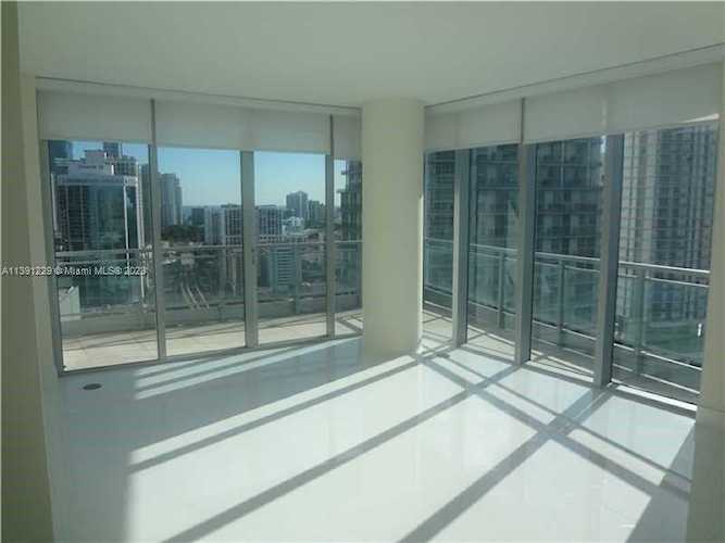 92 SW 3rd St #2205 Miami, FL 33130