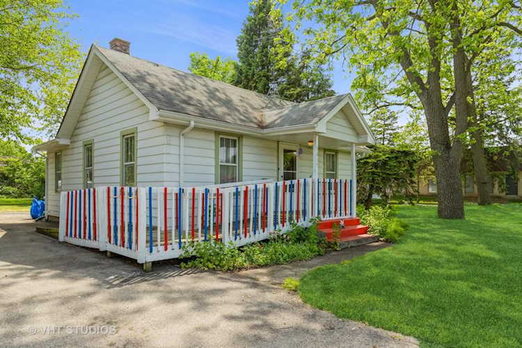 1017 Southport Ave Lisle, IL 60532