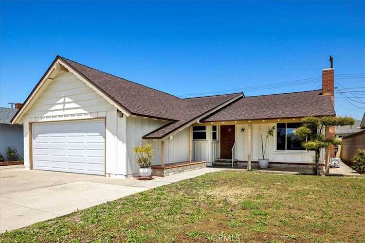 1443 W 173rd St Gardena, CA 90247