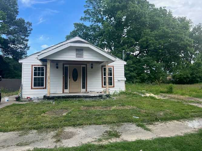 1322 Standridge St Memphis, TN 38108