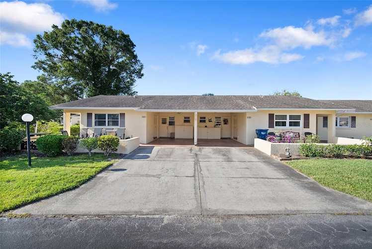 390 301 Blvd W #30D Bradenton, FL 34205