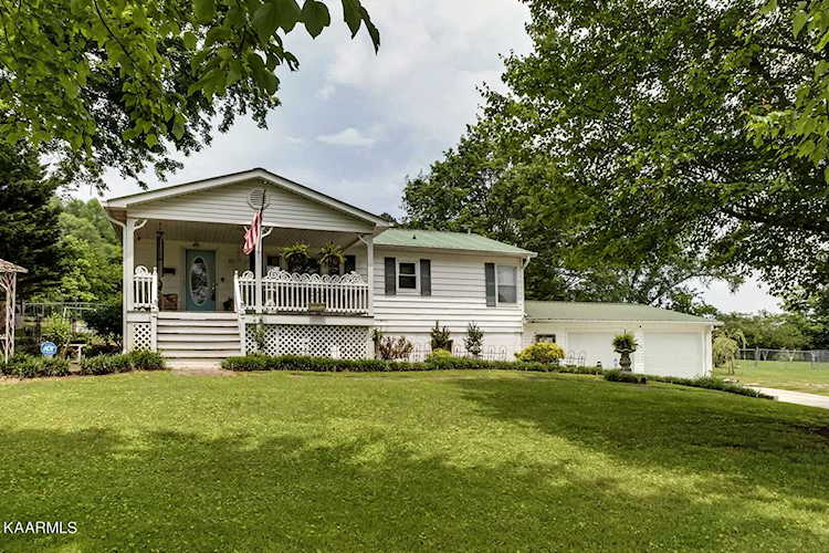 204 Brahman Rd Kingston, TN 37763
