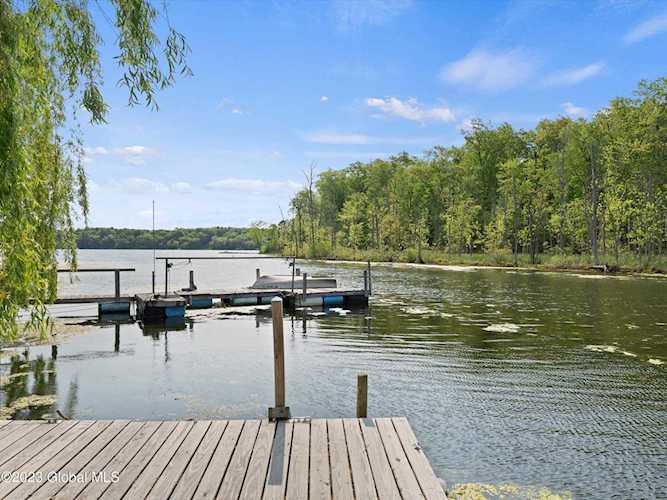 4 Poe Rd Saratoga Springs, NY 12866