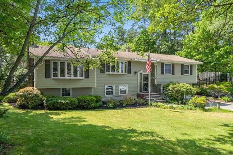 7 Clinton Rd Peabody, MA 01960 | MLS 73115633 Photo 1