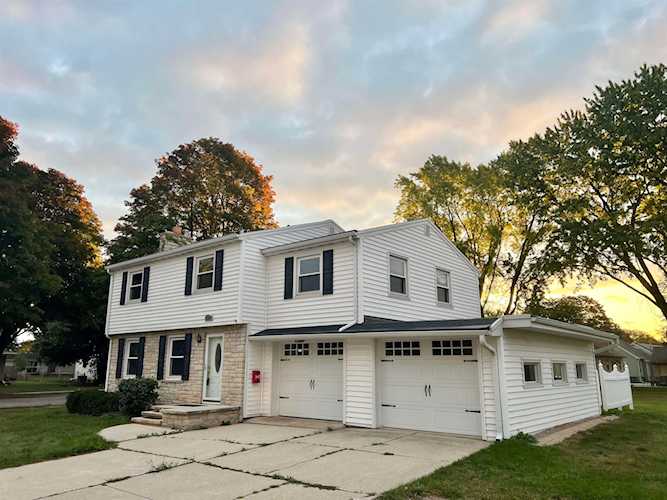 1817 S Oneida St Green Bay, City of Green Bay, WI 54304
