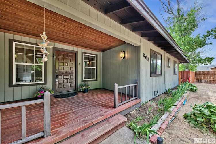 863 Bollen Cir. Gardnerville, NV 89460