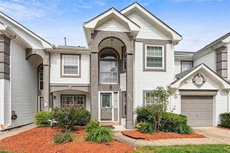 762 Doral Dr Newport News, VA 23602
