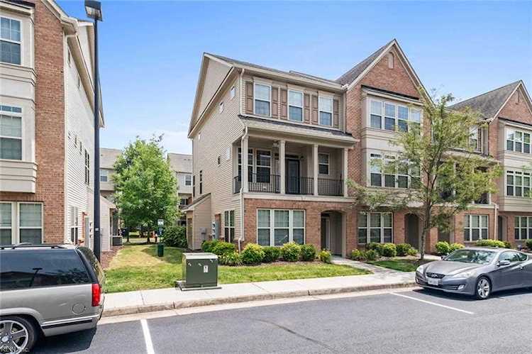 77 Zenith Loop Newport News, VA 23601