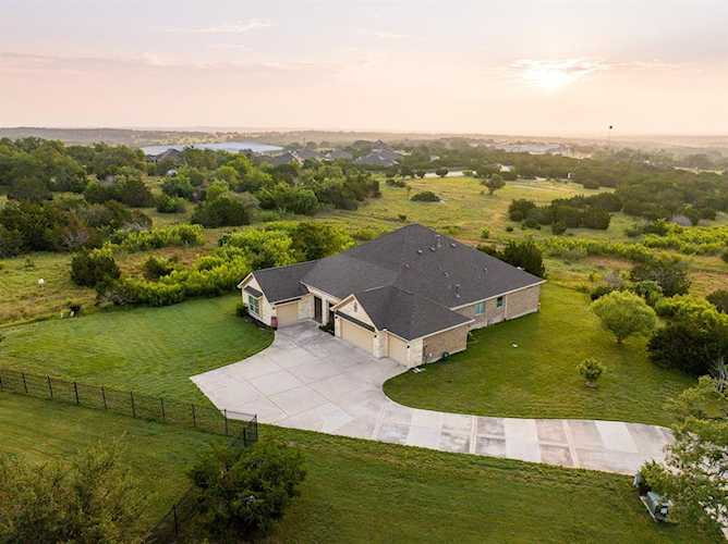 1164 Bearkat Canyon DR Dripping Springs, TX 78620