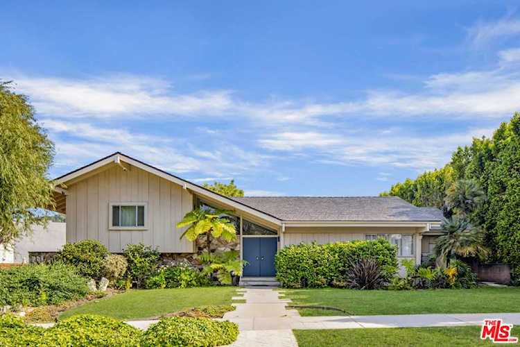 11222 Dilling St Studio City, CA 91602