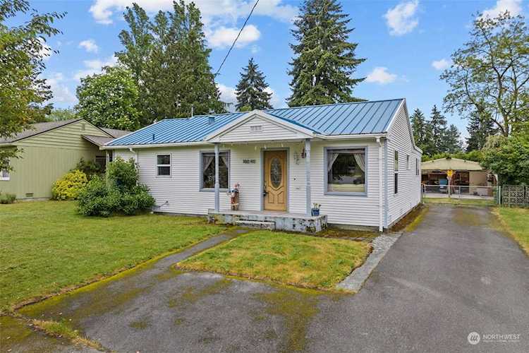 16040 25th Ave NE Shoreline, WA 98155