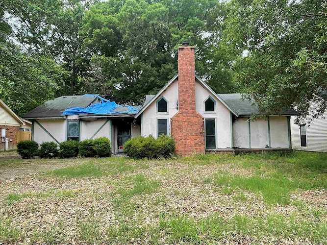 5863 W Lake Port Dr Millington, TN 38053