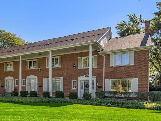 25 N Tower Rd Oak Brook, IL 60523